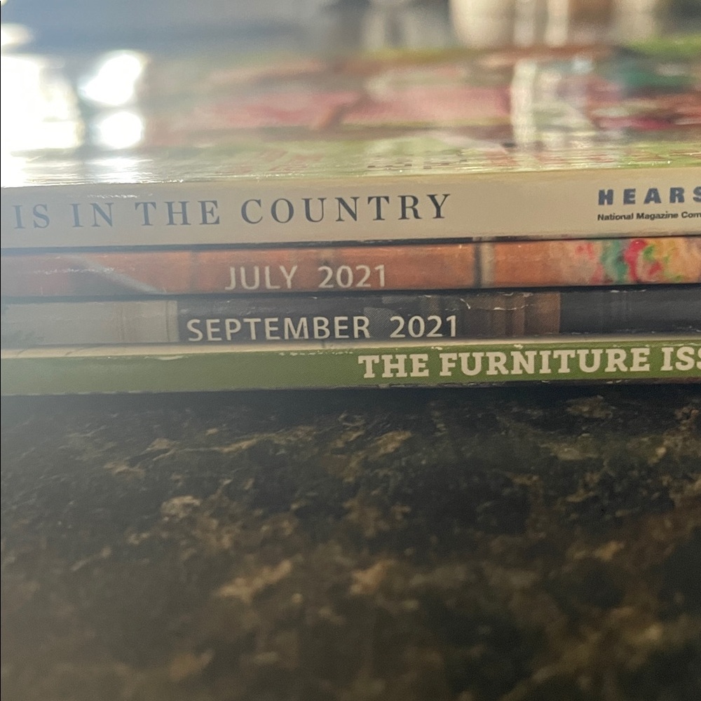 Magazine Collection - Picture 10 of 11
